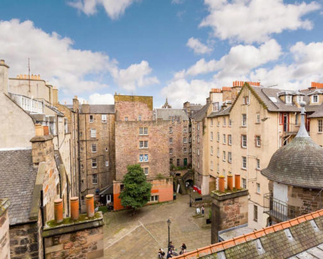 Refurbished Studio Next To The Royal Mile Lägenhet Edinburg Exteriör bild