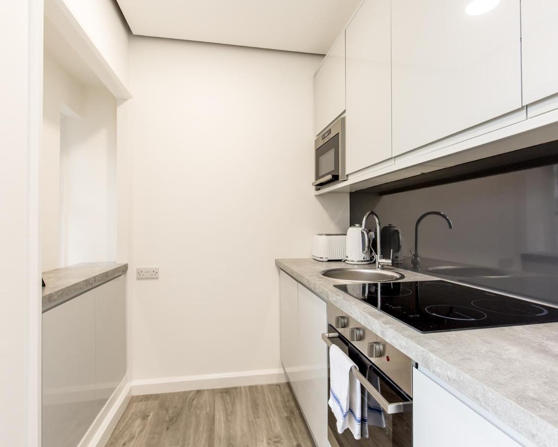 Refurbished Studio Next To The Royal Mile Lägenhet Edinburg Exteriör bild